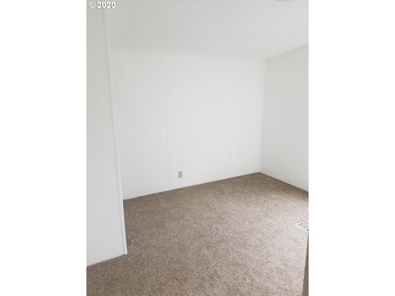 953 Lockwood Road Roseburg, OR 97471 - Photo 14 of 24 Gallery Image 14
