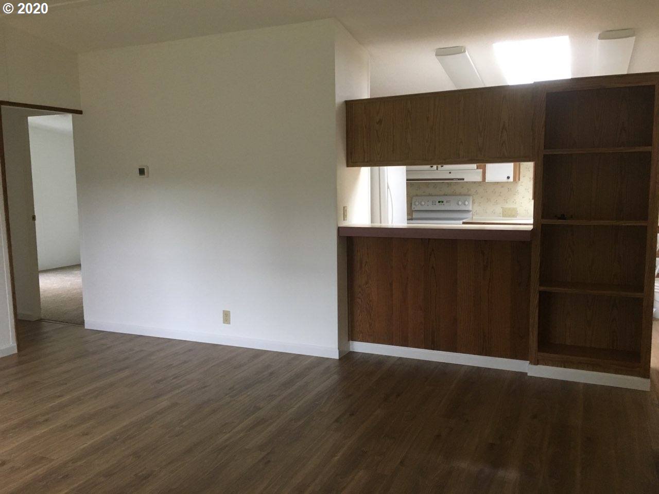 953 Lockwood Road Roseburg, OR 97471 - Photo 21 of 24 Gallery Image 21