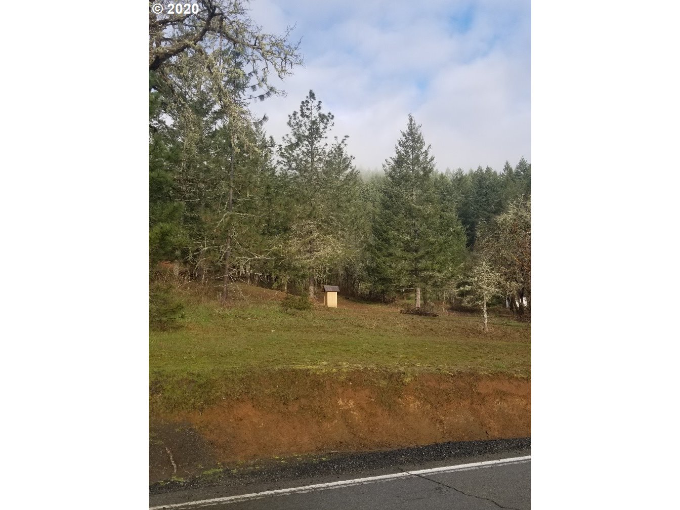 953 Lockwood Road Roseburg, OR 97471 - Photo 6 of 24 Gallery Image 6