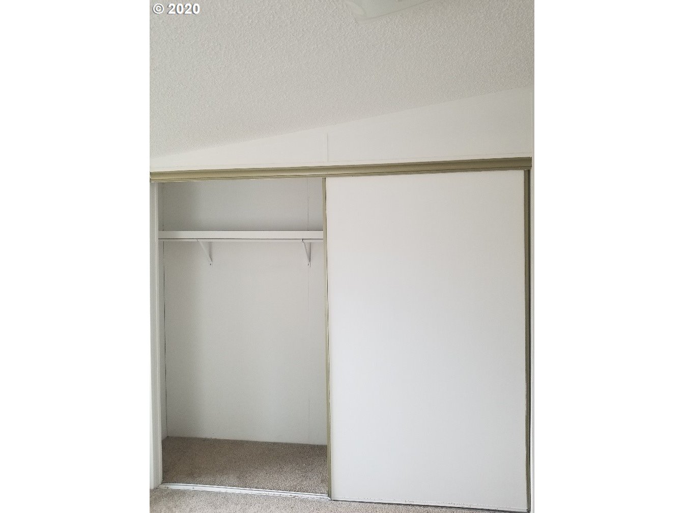 953 Lockwood Road Roseburg, OR 97471 - Photo 8 of 24 Gallery Image 8