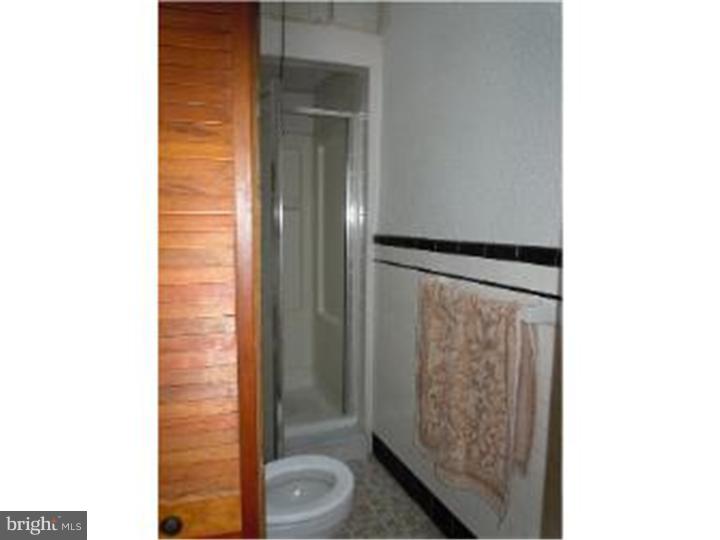 268 Copley Road Upper Darby, PA 19082 - Photo 15 of 17 Master Bathroom