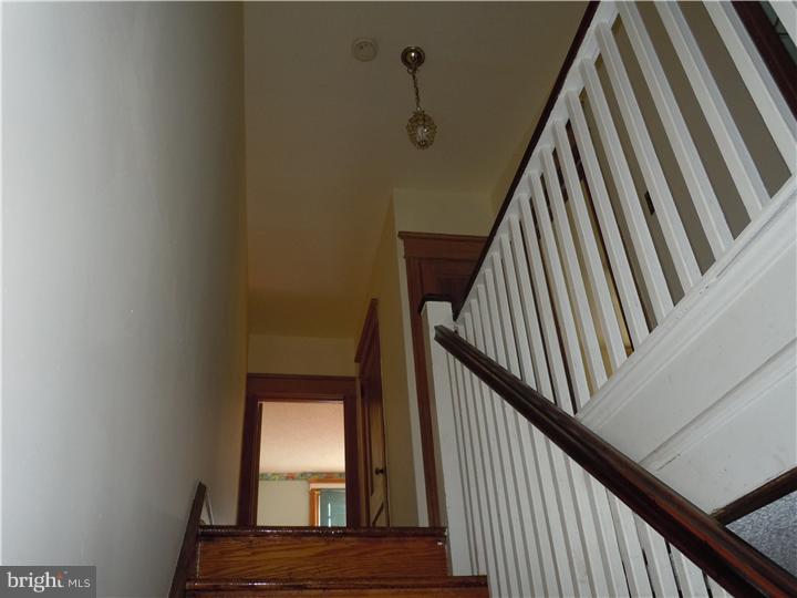 268 Copley Road Upper Darby, PA 19082 - Photo 10 of 17 Hallway
