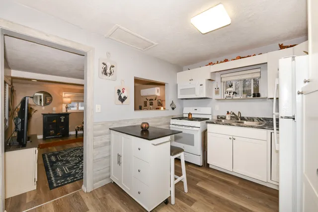 $179,900 | W3772 Alder Drive, Geneva, WI 53147