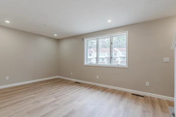 $339,900 | 57 Dunns Bridge Lane, Dover, NH 03820