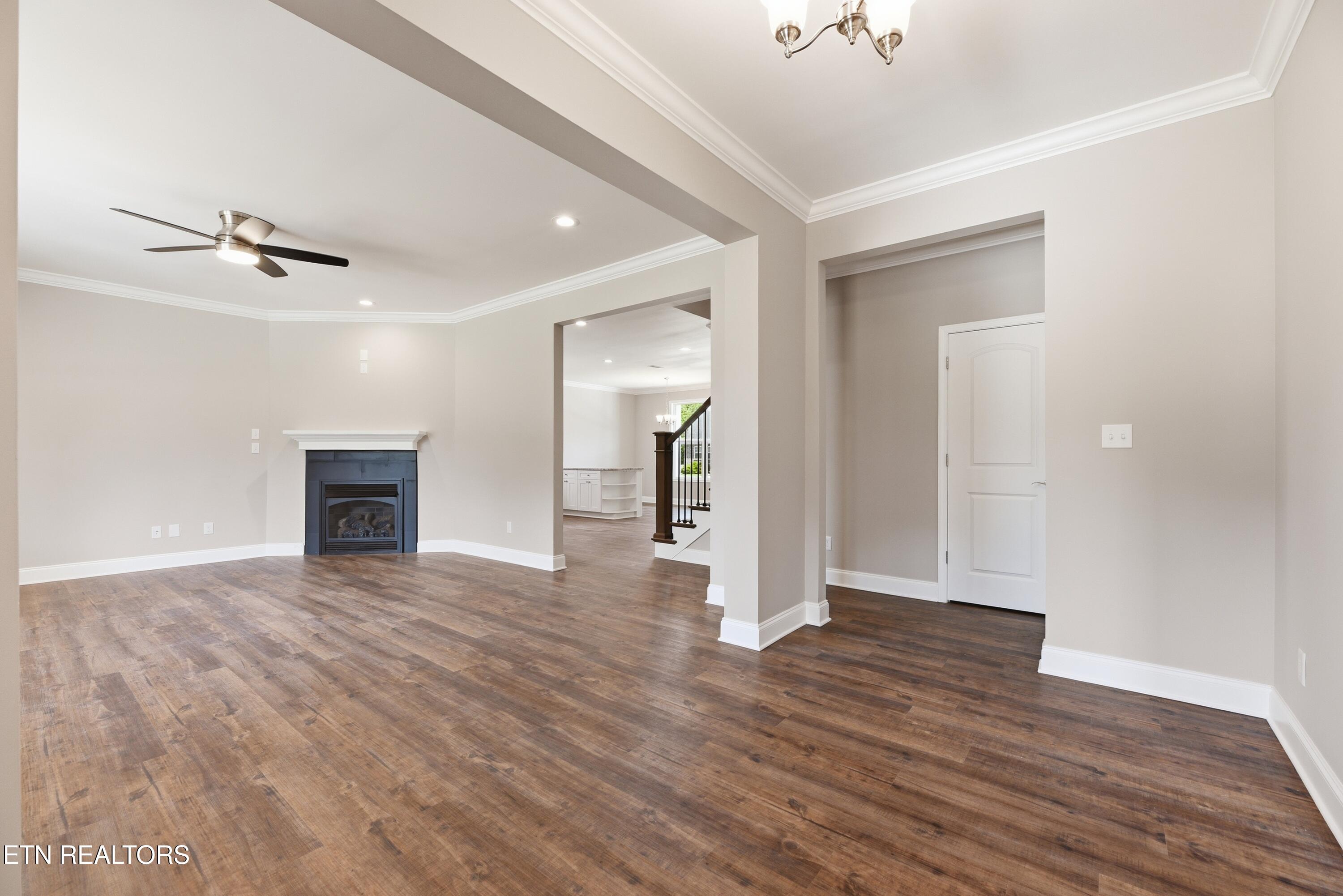 162 Crossroads Boulevard Oak Ridge, TN 37830 - Photo 5 of 45 4-print-DSC_6667