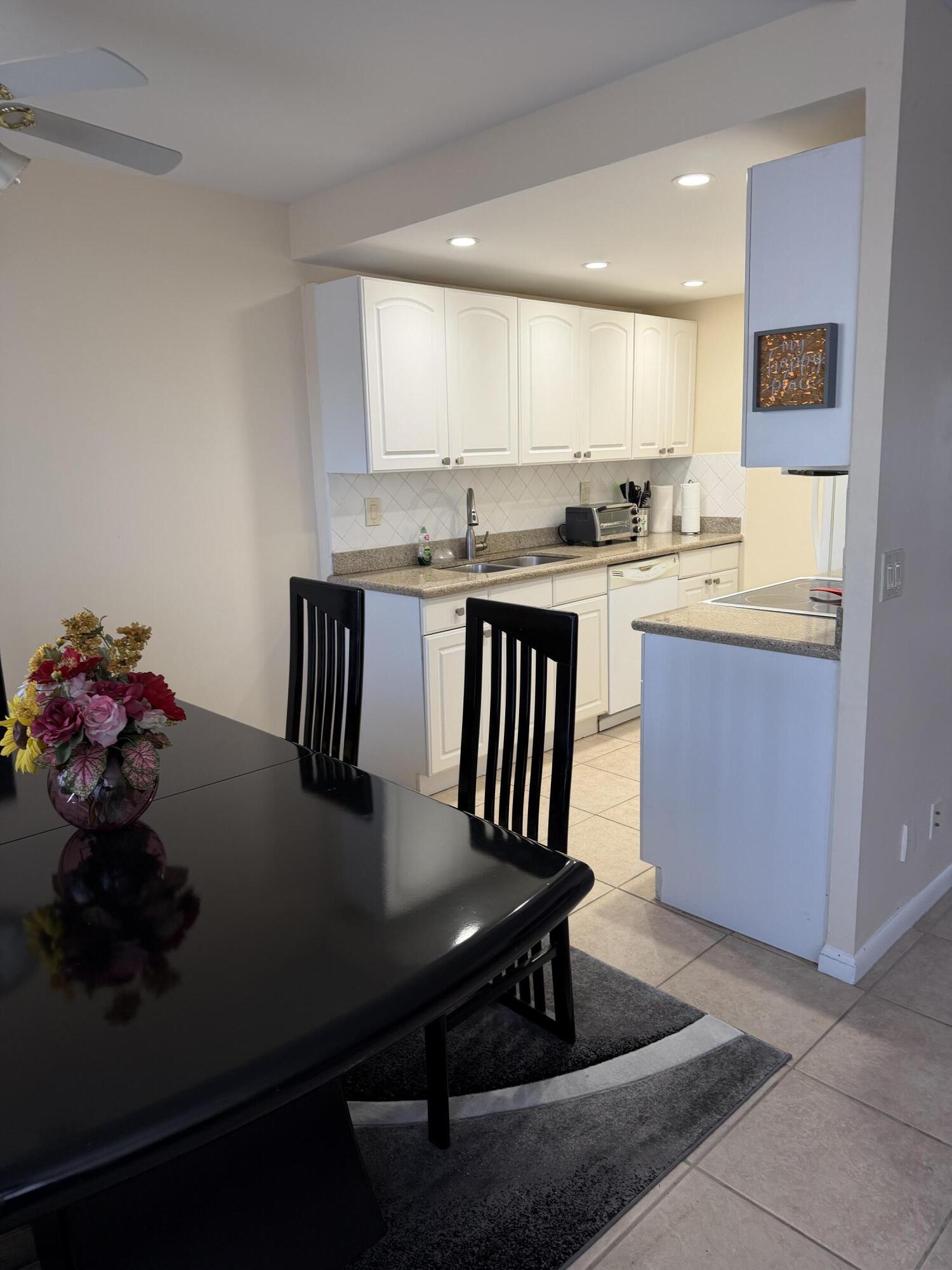 2029 Exeter Boca Raton, FL 33434 - Photo 5 of 20 IMG_1919