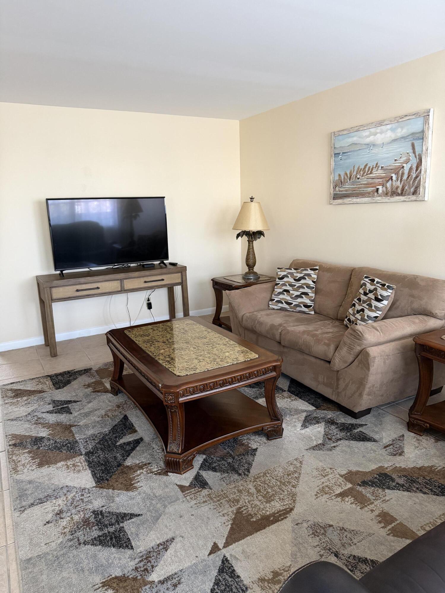 2029 Exeter Boca Raton, FL 33434 - Photo 6 of 20 IMG_1918