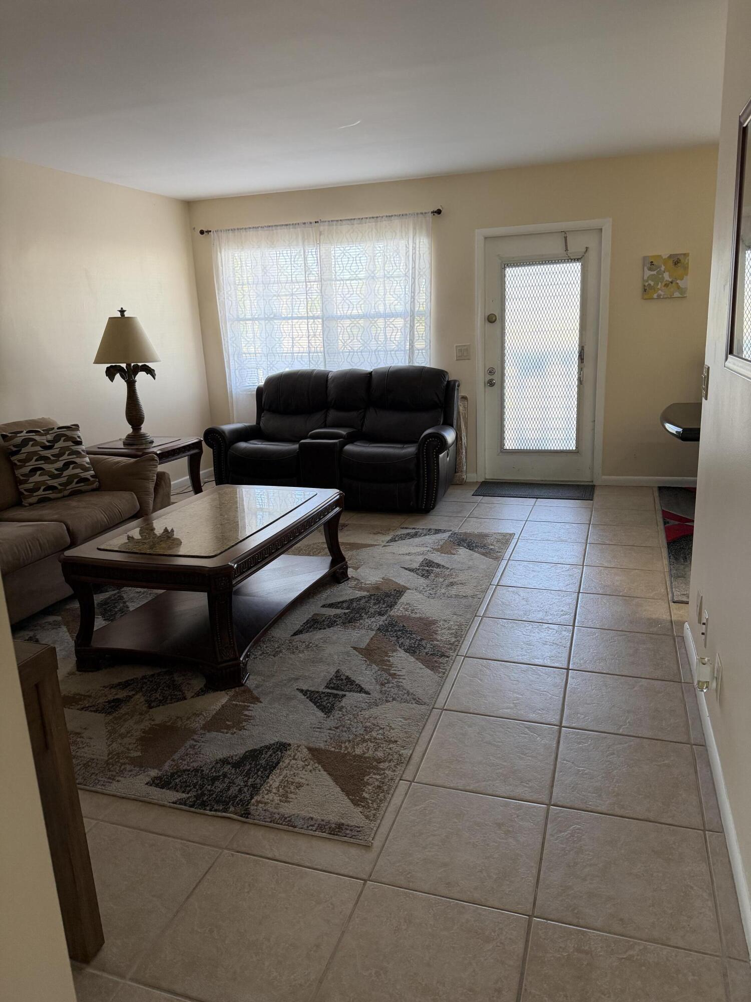 2029 Exeter Boca Raton, FL 33434 - Photo 9 of 20 IMG_1917