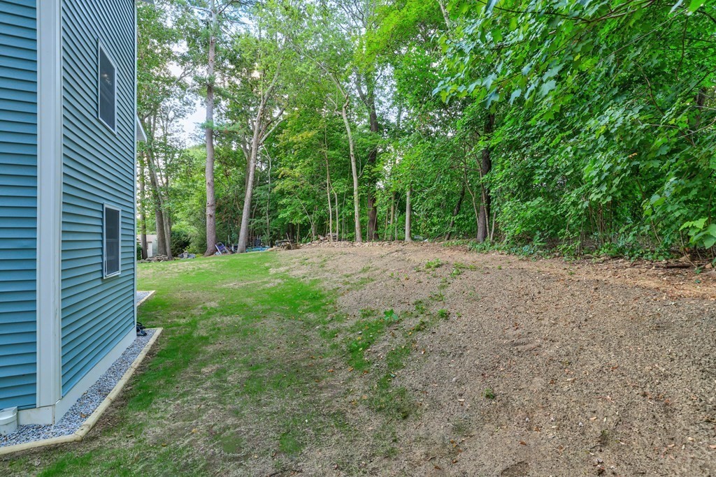 71 Park Road Charlton, MA 01507 - Photo 13 of 42