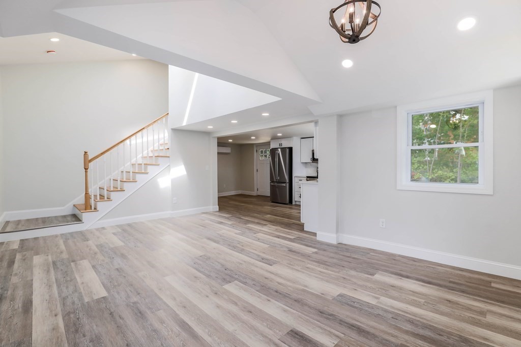 71 Park Road Charlton, MA 01507 - Photo 16 of 42