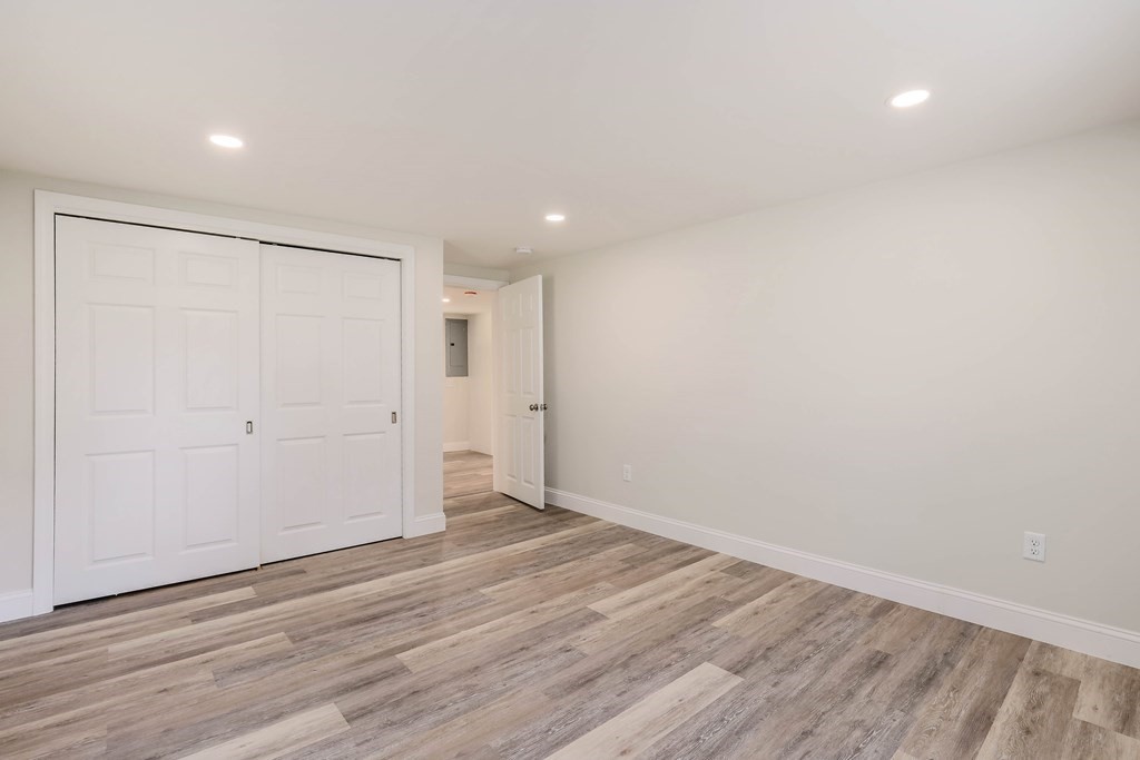 71 Park Road Charlton, MA 01507 - Photo 28 of 42