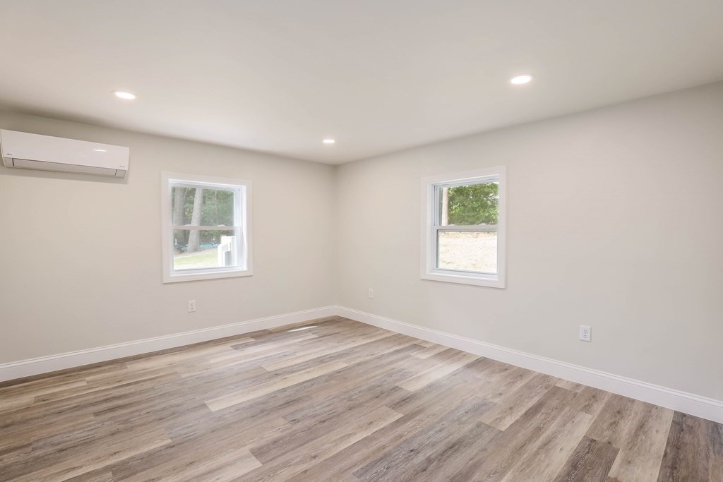 71 Park Road Charlton, MA 01507 - Photo 29 of 42