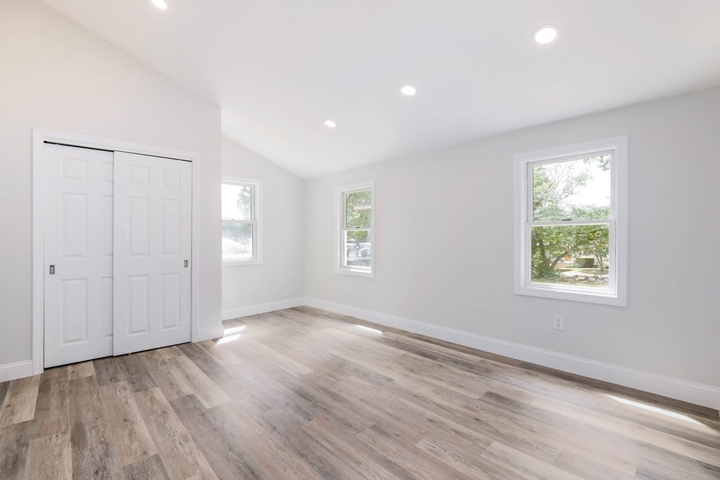71 Park Road Charlton, MA 01507 - Photo 31 of 42