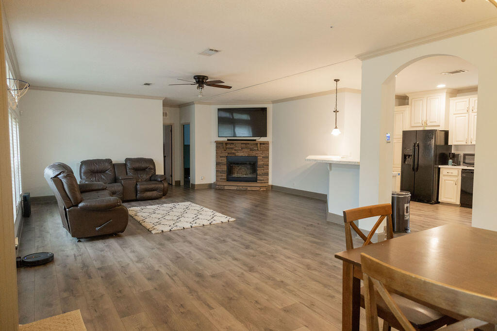 385 Bachelor Hill Road Walterboro, SC 29488 - Photo 8 of 30 Great Room