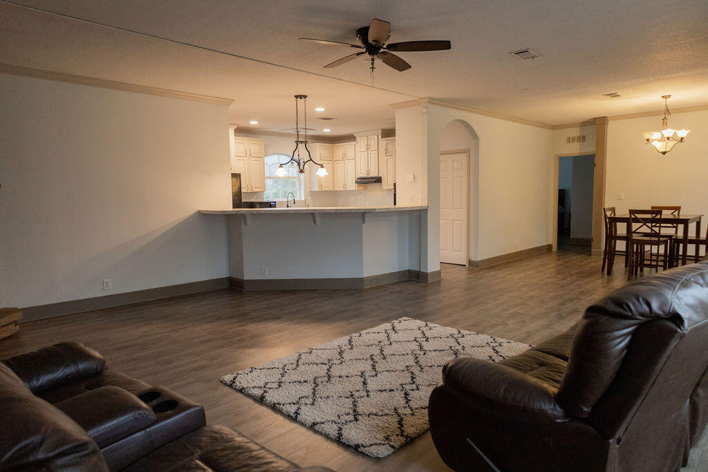 385 Bachelor Hill Road Walterboro, SC 29488 - Photo 9 of 30 Great Room