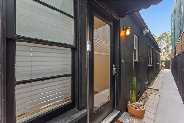 $3,400 | 425 Venice Way, Unit 1/2, Venice, CA 90291