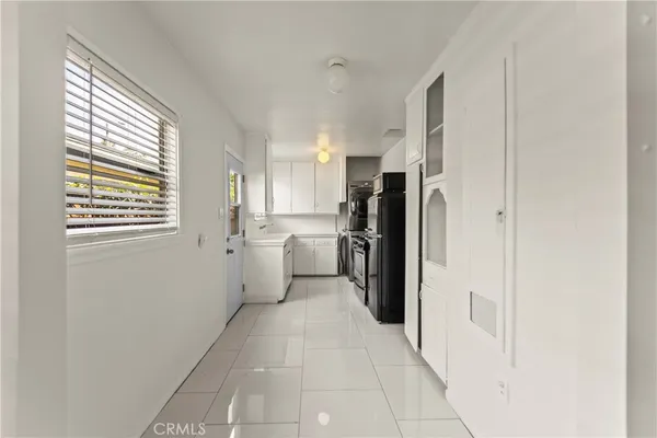 $3,400 | 425 Venice Way, Unit 1/2, Venice, CA 90291