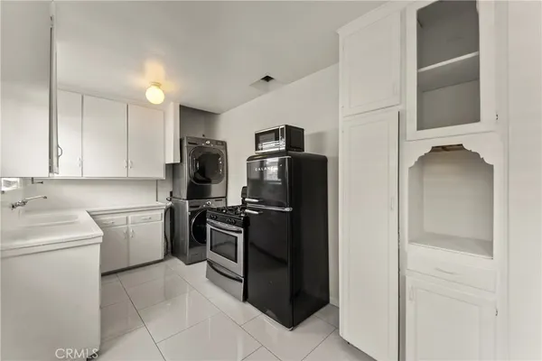 $3,400 | 425 Venice Way, Unit 1/2, Venice, CA 90291