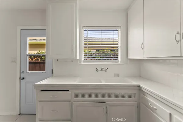 $3,400 | 425 Venice Way, Unit 1/2, Venice, CA 90291