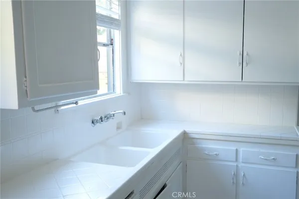 $3,500 | 425 Venice Way, Unit 1/2, Venice, CA 90291