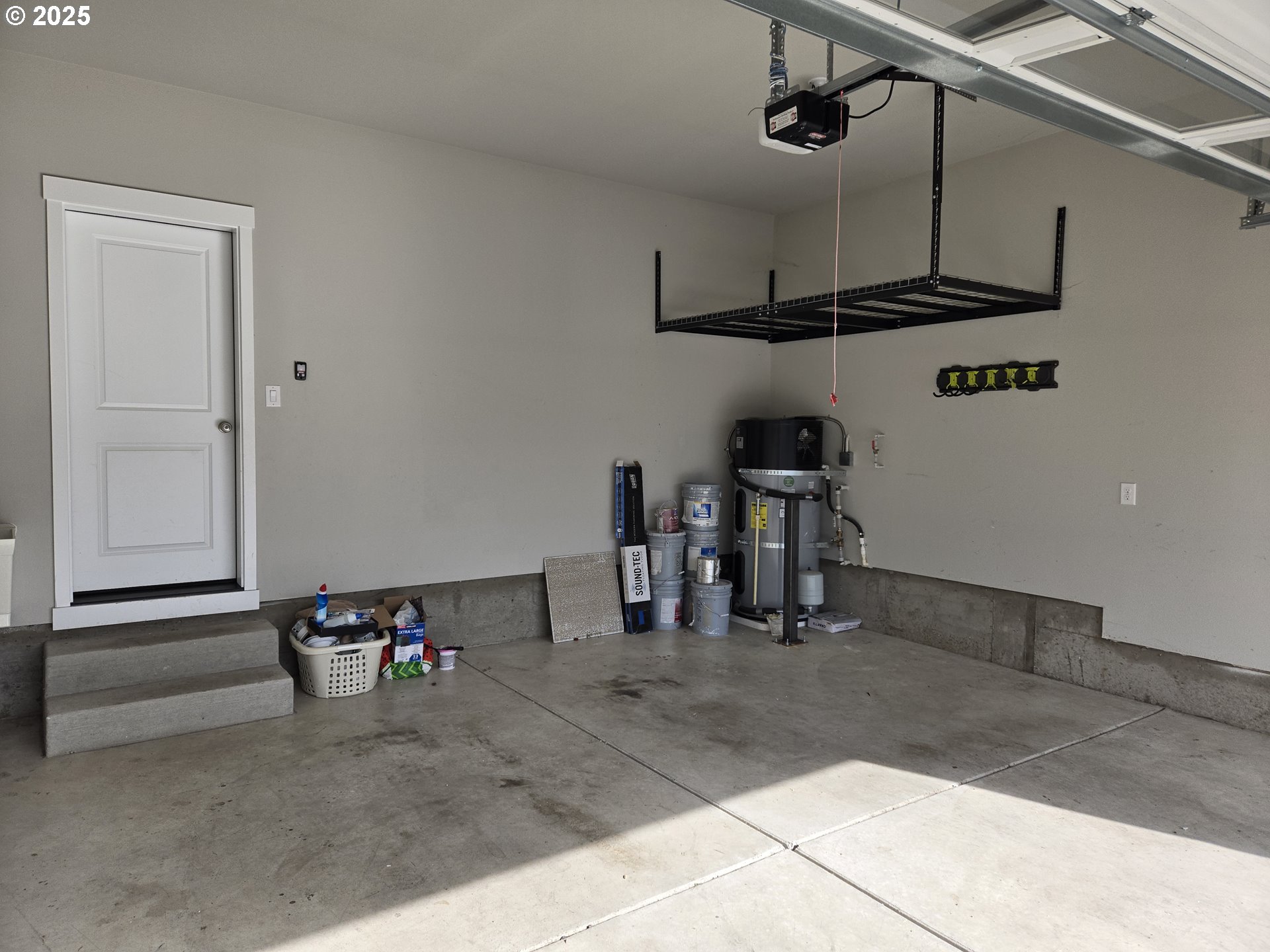 8524 North 1st Street Ridgefield, WA 98642 - Photo 47 of 48 a view of a room with gym equipment