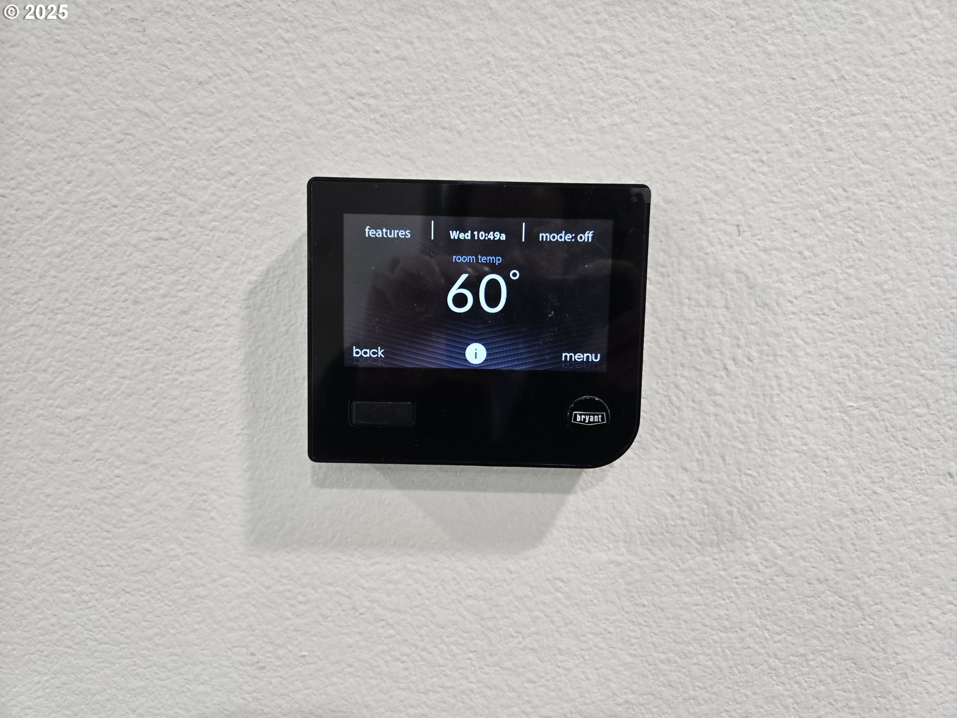 8524 North 1st Street Ridgefield, WA 98642 - Photo 10 of 48 a picture of a wall