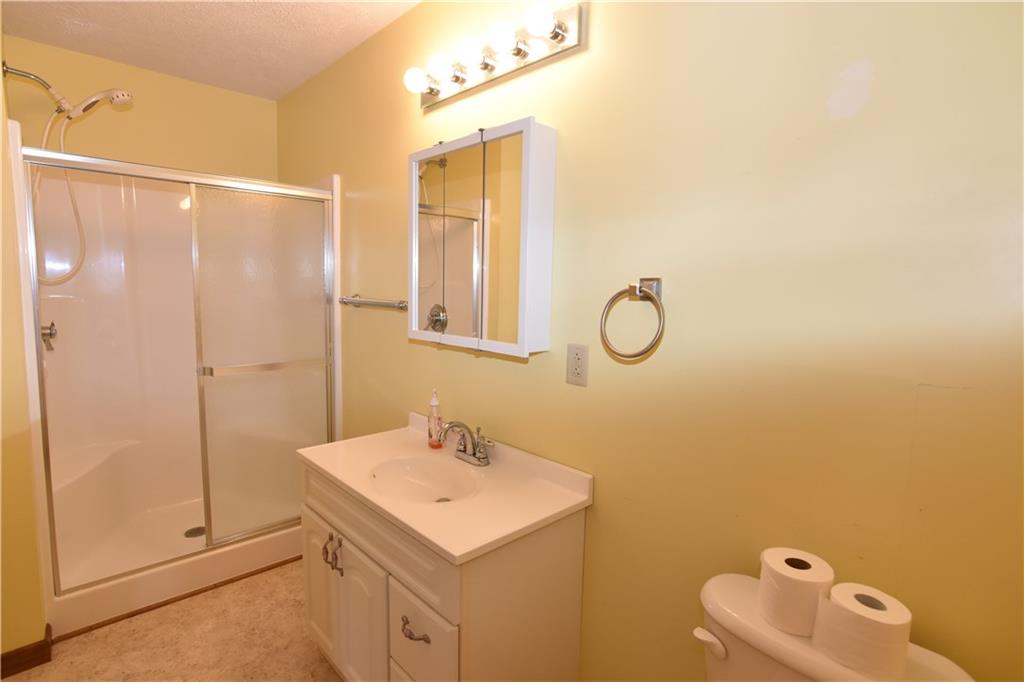 3040 Taylor Road Columbus, IN 47203 - Photo 12 of 19 Gallery Image 12