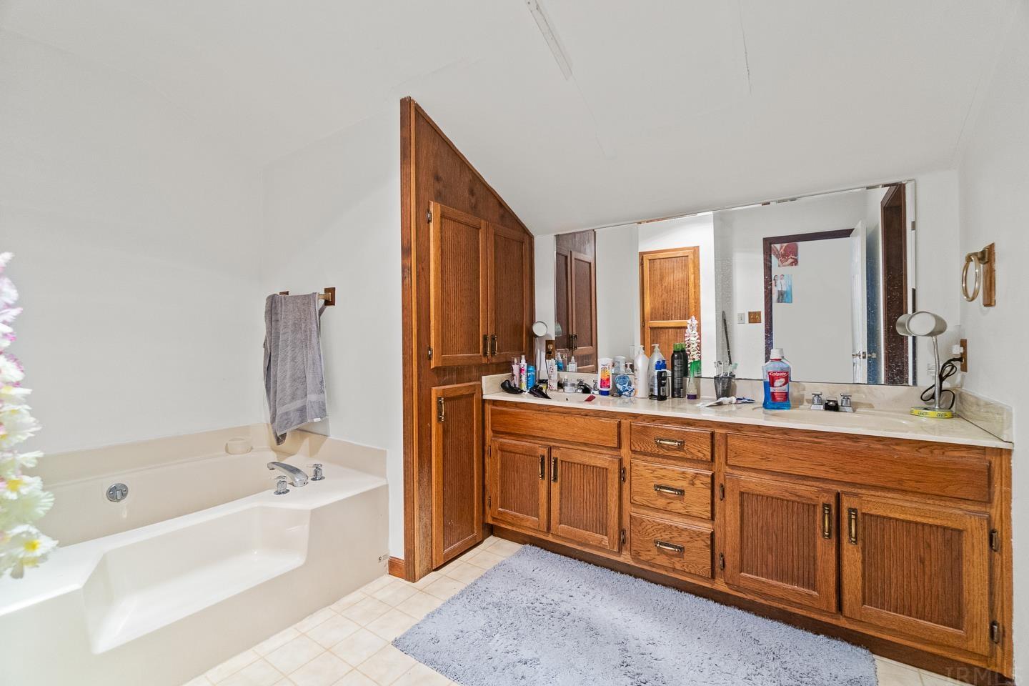 8209 Coverdale Road Fort Wayne, IN 46809 - Photo 19 of 32