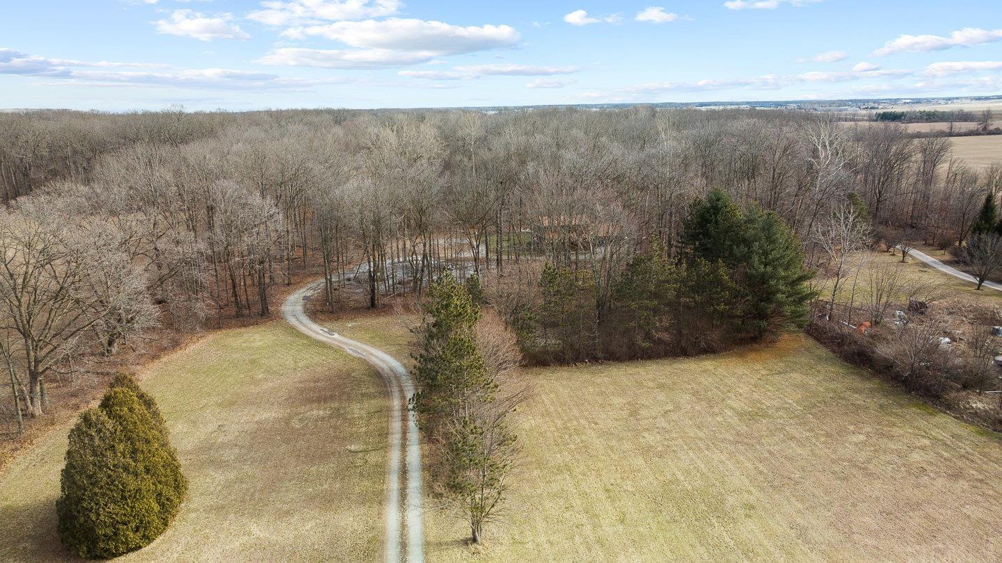 8209 Coverdale Road Fort Wayne, IN 46809 - Photo 27 of 32
