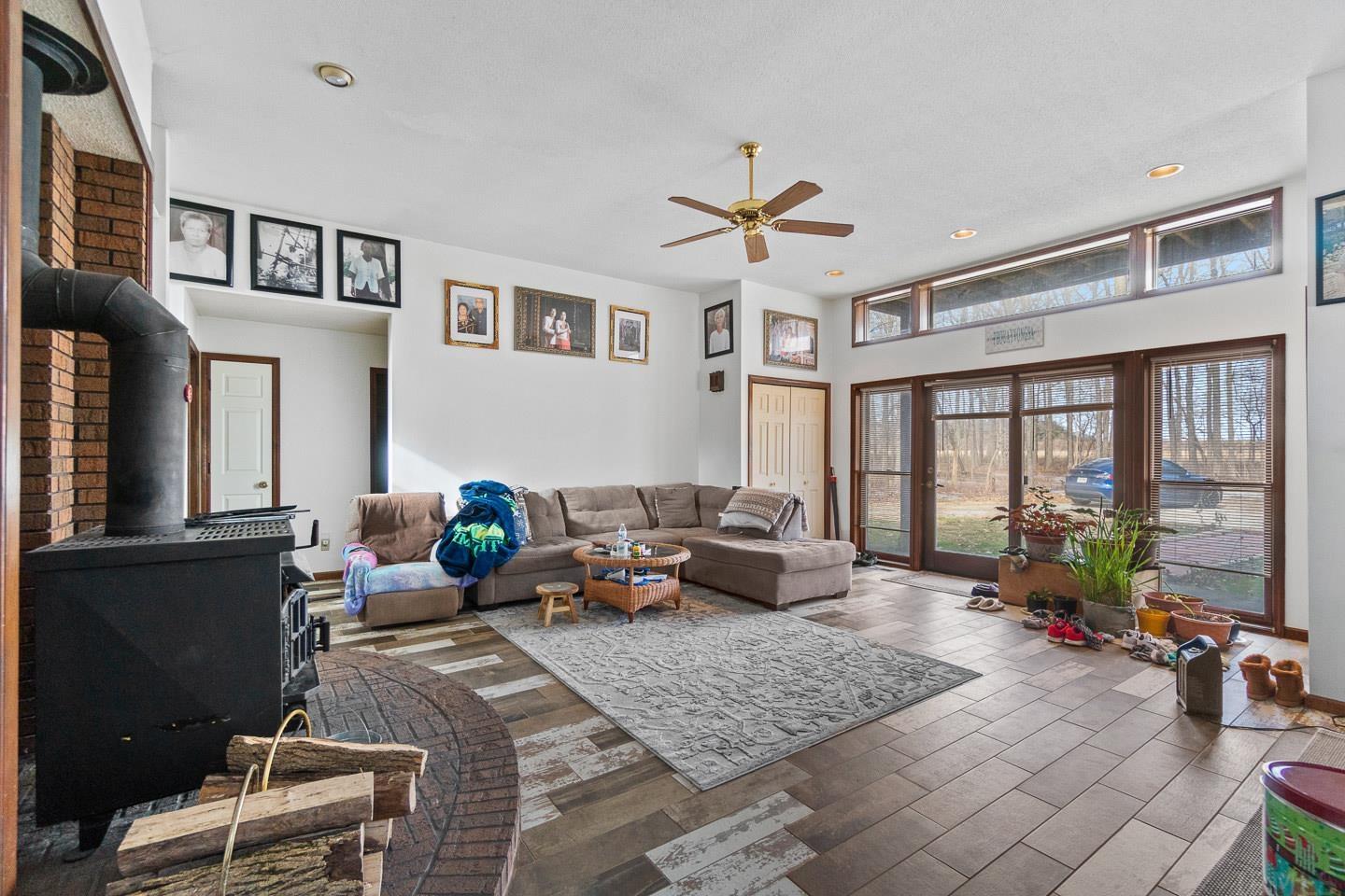 8209 Coverdale Road Fort Wayne, IN 46809 - Photo 6 of 32