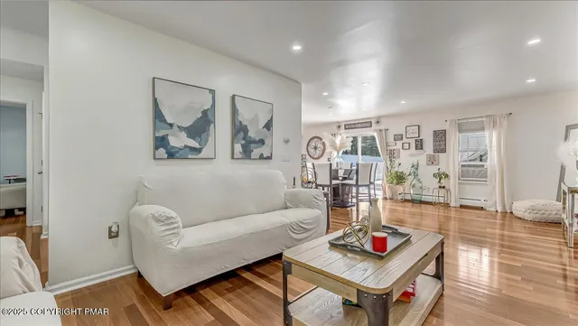 $2,700 | 1136 Sierra Trail, East Stroudsburg, PA 18302