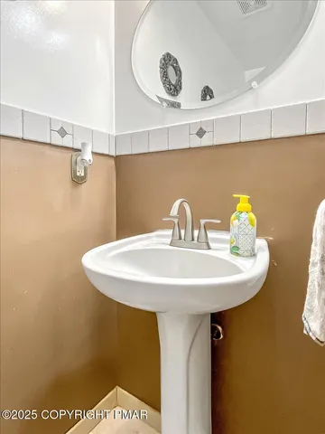 $2,700 | 1136 Sierra Trail, East Stroudsburg, PA 18302