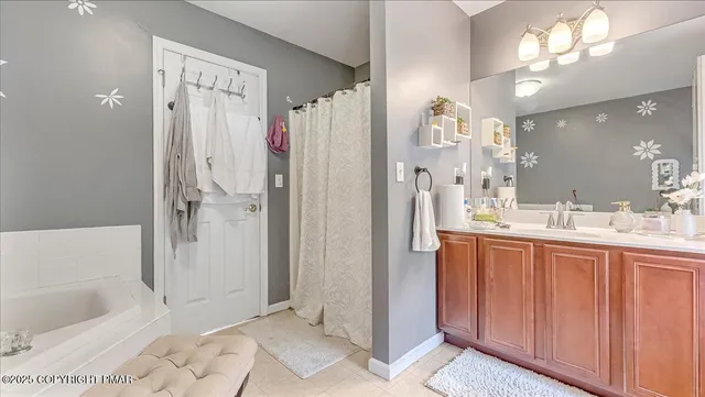 $2,700 | 1136 Sierra Trail, East Stroudsburg, PA 18302