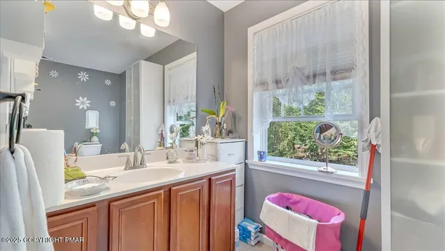 $2,700 | 1136 Sierra Trail, East Stroudsburg, PA 18302