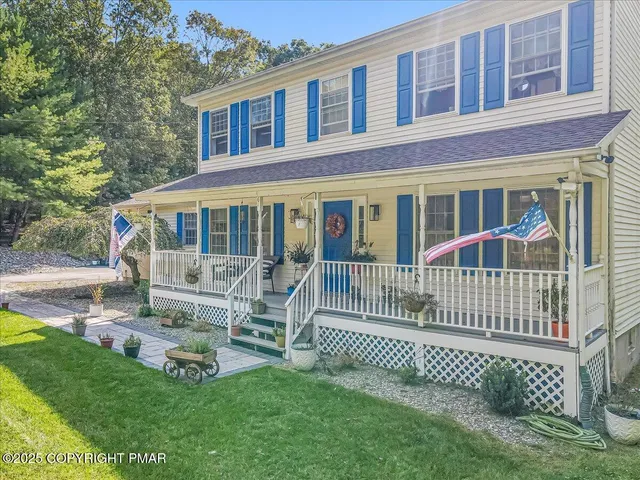 $2,700 | 1136 Sierra Trail, East Stroudsburg, PA 18302