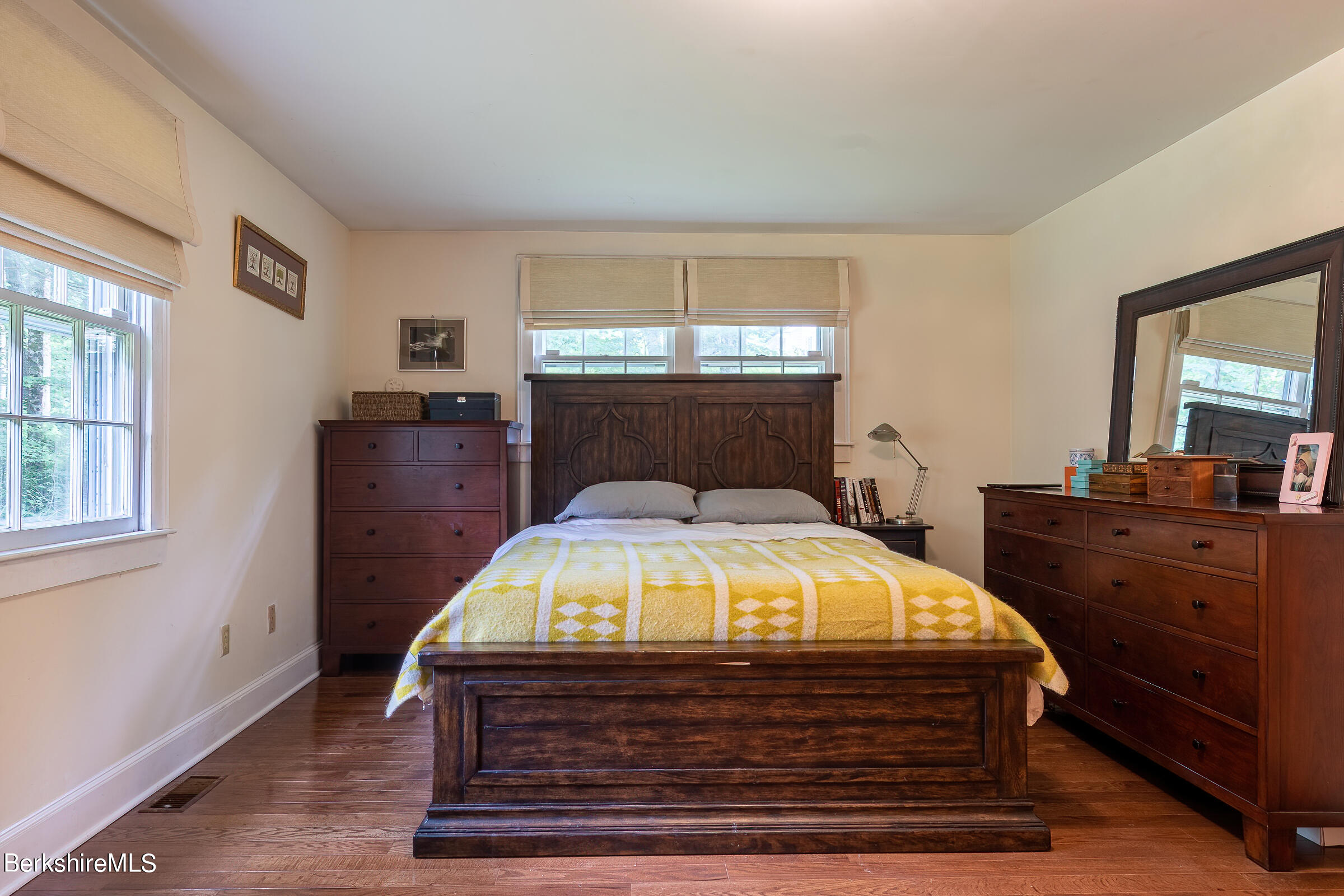 347 South Undermountain Road Sheffield, MA 01257 - Photo 20 of 31 20 1st floor bedroom 2