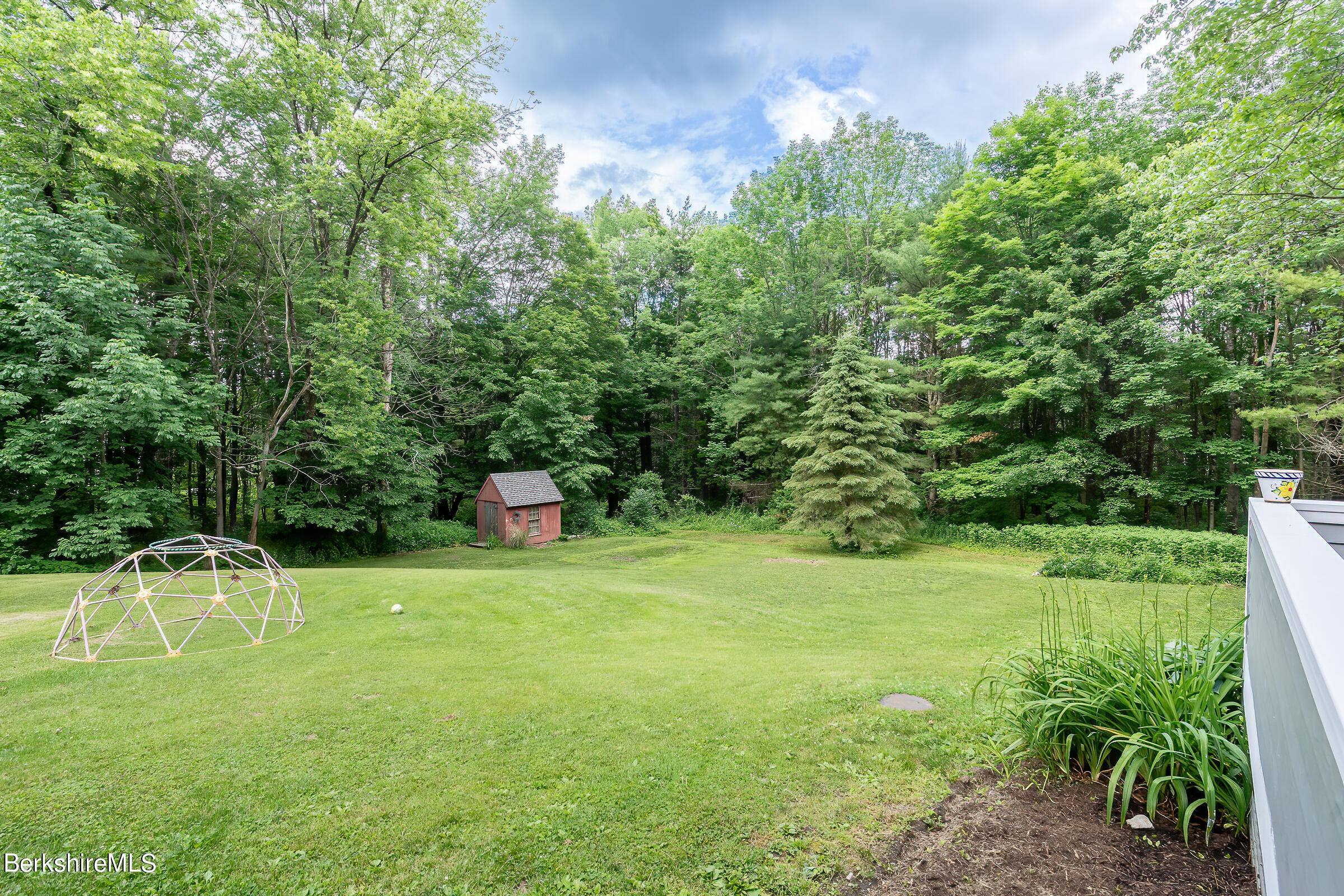 347 South Undermountain Road Sheffield, MA 01257 - Photo 30 of 31 30 lawn