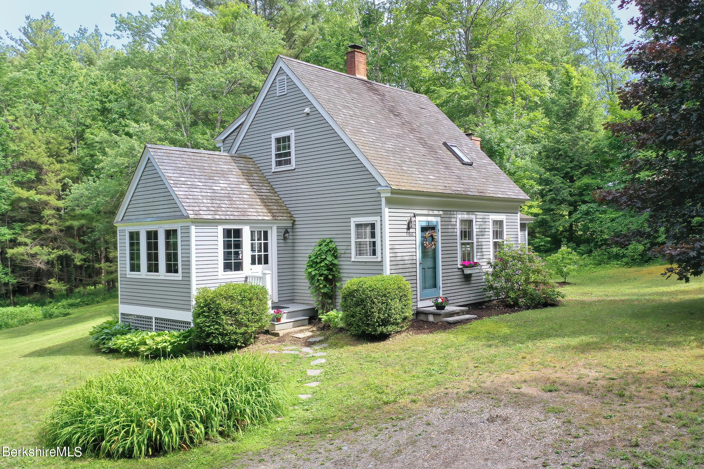 347 South Undermountain Road Sheffield, MA 01257 - Photo 4 of 31 4 entrance