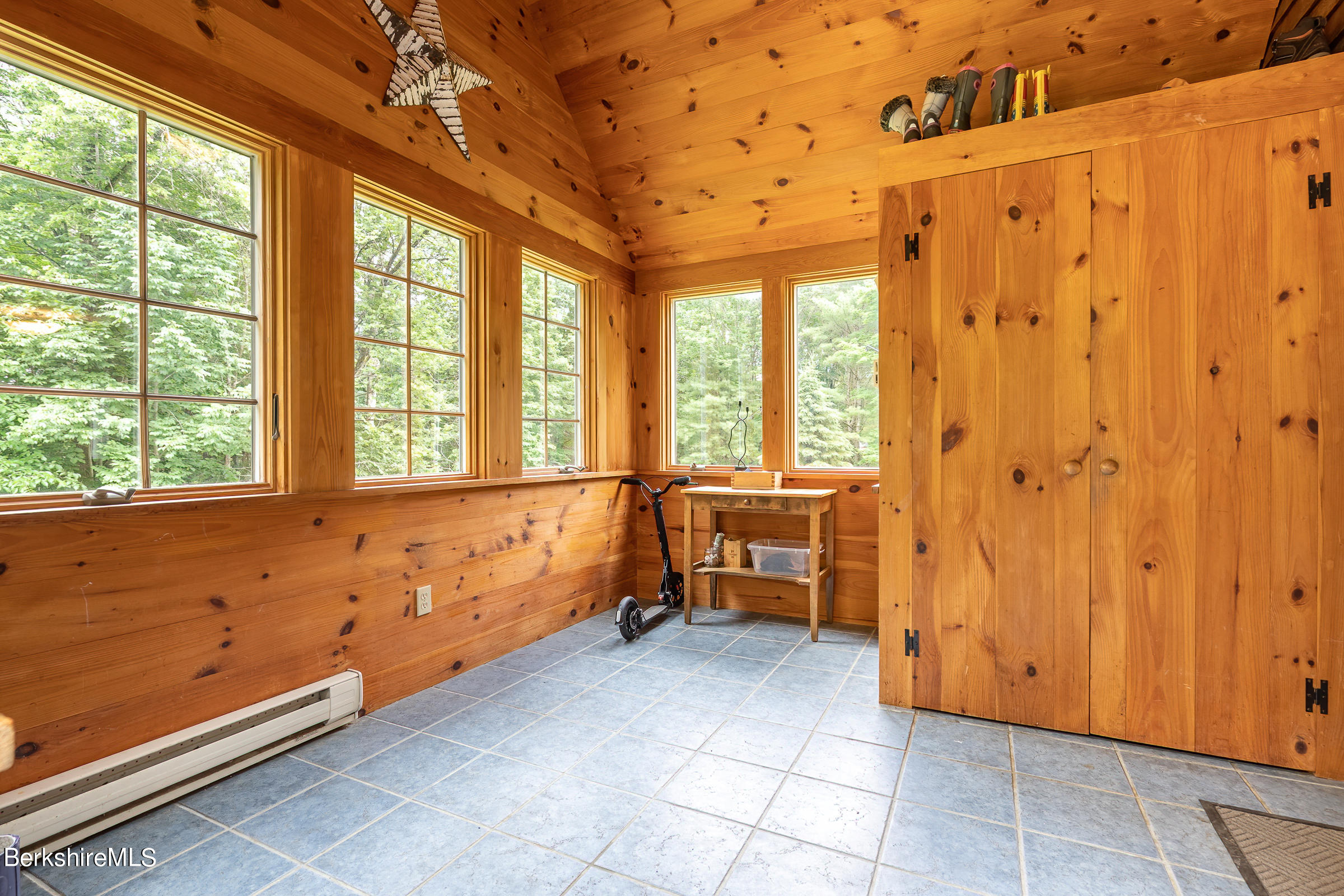 347 South Undermountain Road Sheffield, MA 01257 - Photo 6 of 31 6 Mudroom 2
