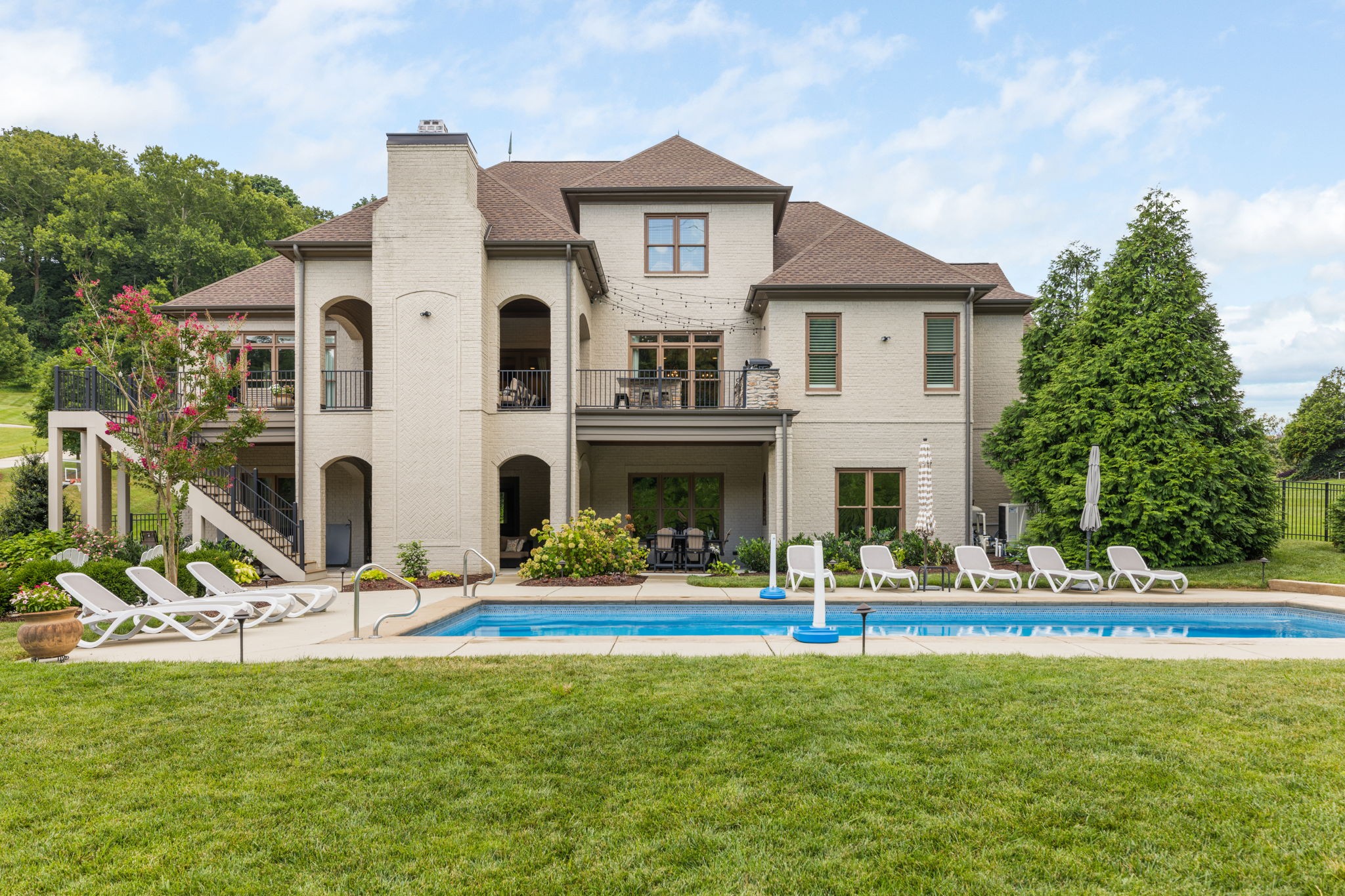 641 Legends Crest Drive Franklin, TN 37069 - Photo 68 of 99 a front view of house with yard and green space