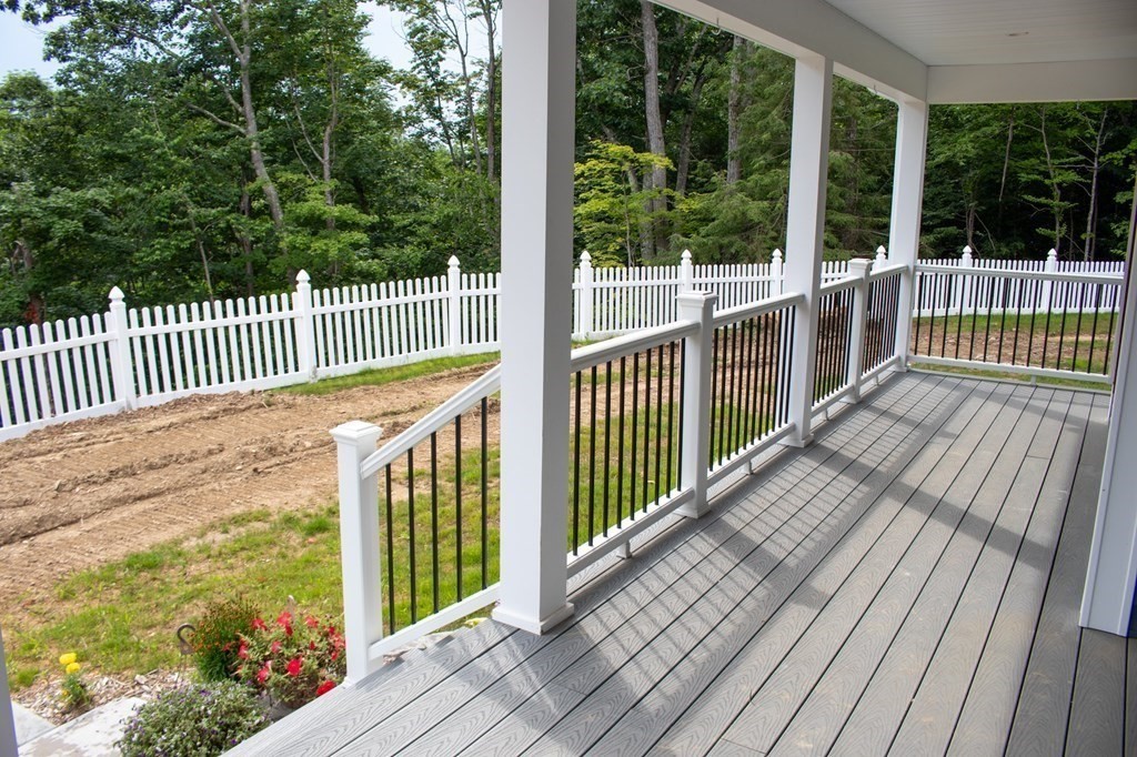 242 East County Road Rutland, MA 01543 - Photo 4 of 35