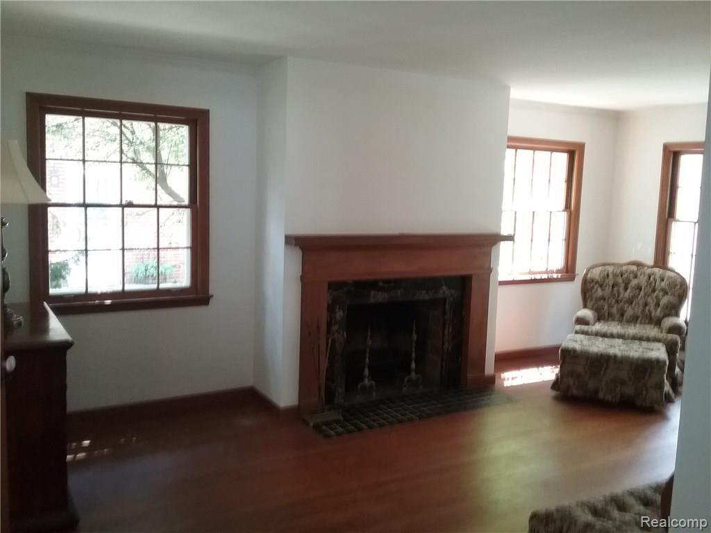 3878 Cumberland Road Berkley, MI 48072 - Photo 10 of 51