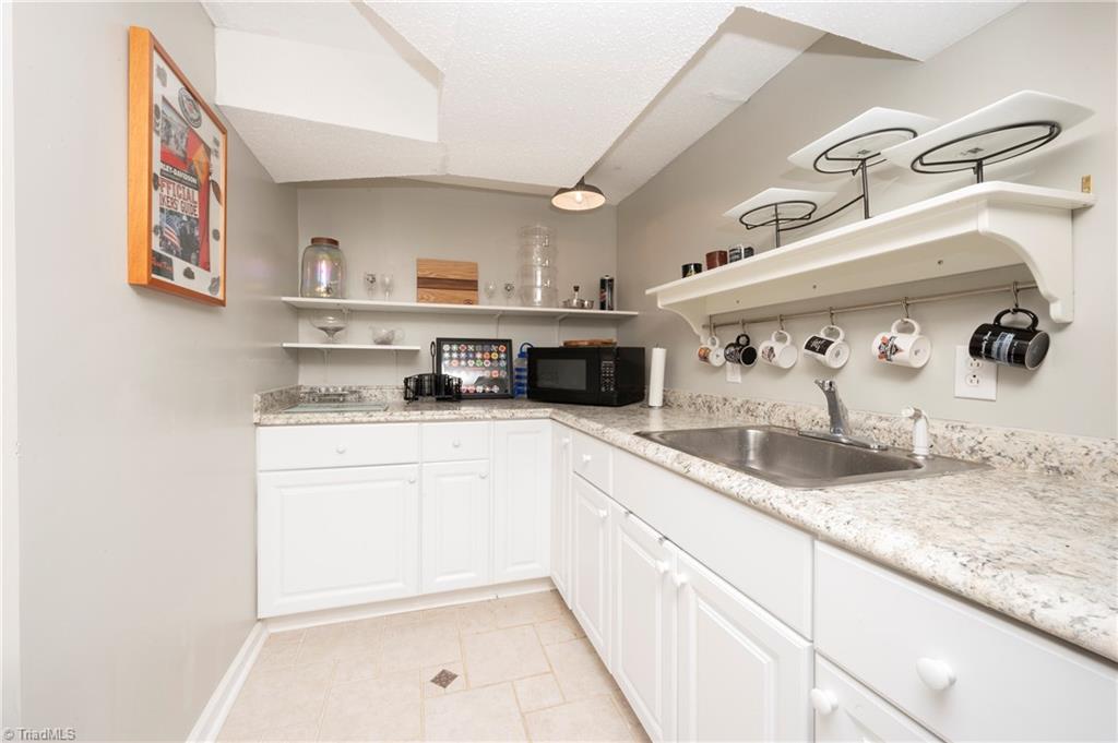 2164 Beckner Road Lexington, NC 27292 - Photo 45 of 50 Lower level kitchenette