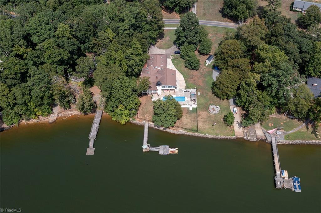 2164 Beckner Road Lexington, NC 27292 - Photo 9 of 50 Over an acre with a private boat ramp