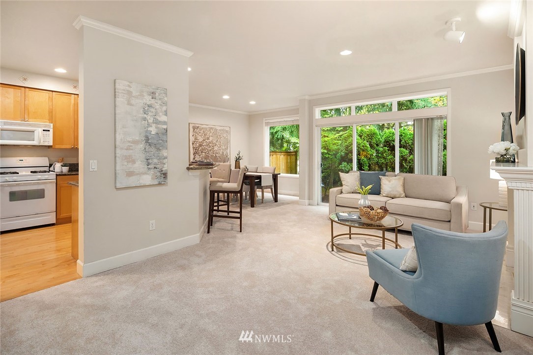 13809 Southeast Allen Road Bellevue, WA 98006 - Photo 4 of 27
