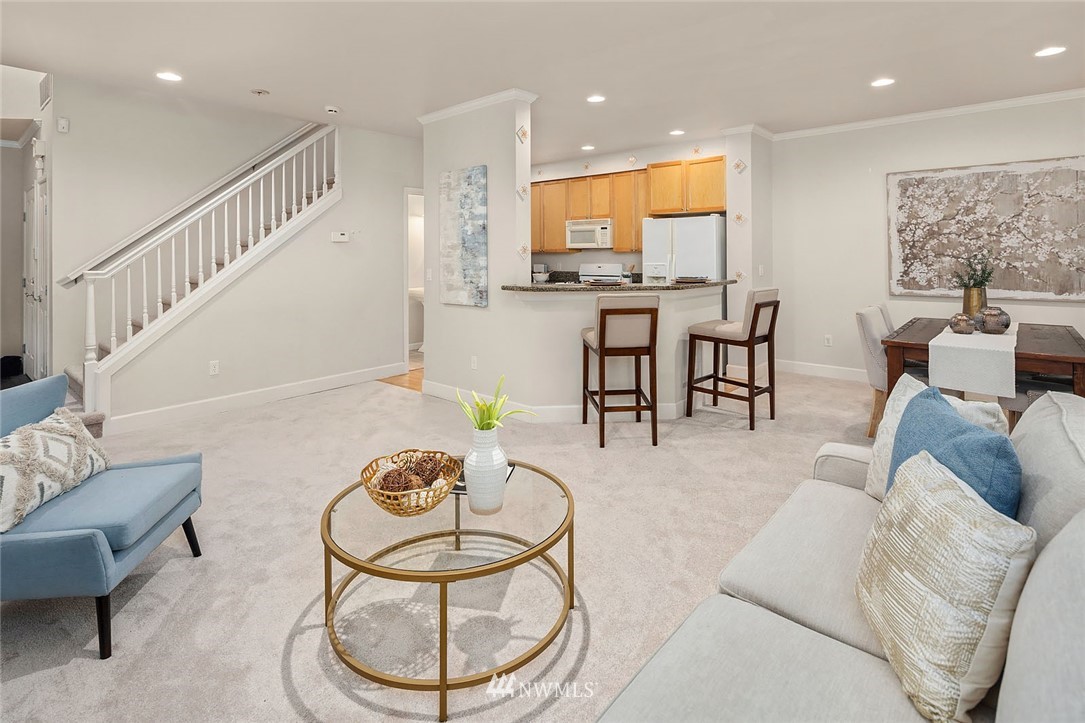 13809 Southeast Allen Road Bellevue, WA 98006 - Photo 7 of 27
