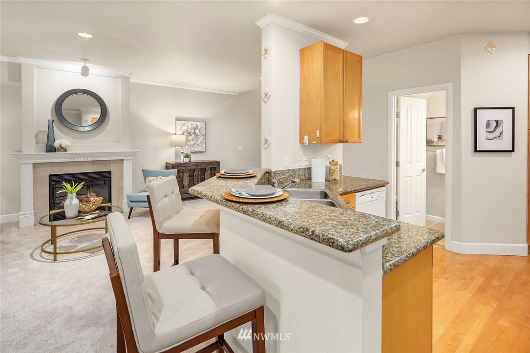 13809 Southeast Allen Road Bellevue, WA 98006 - Photo 10 of 27