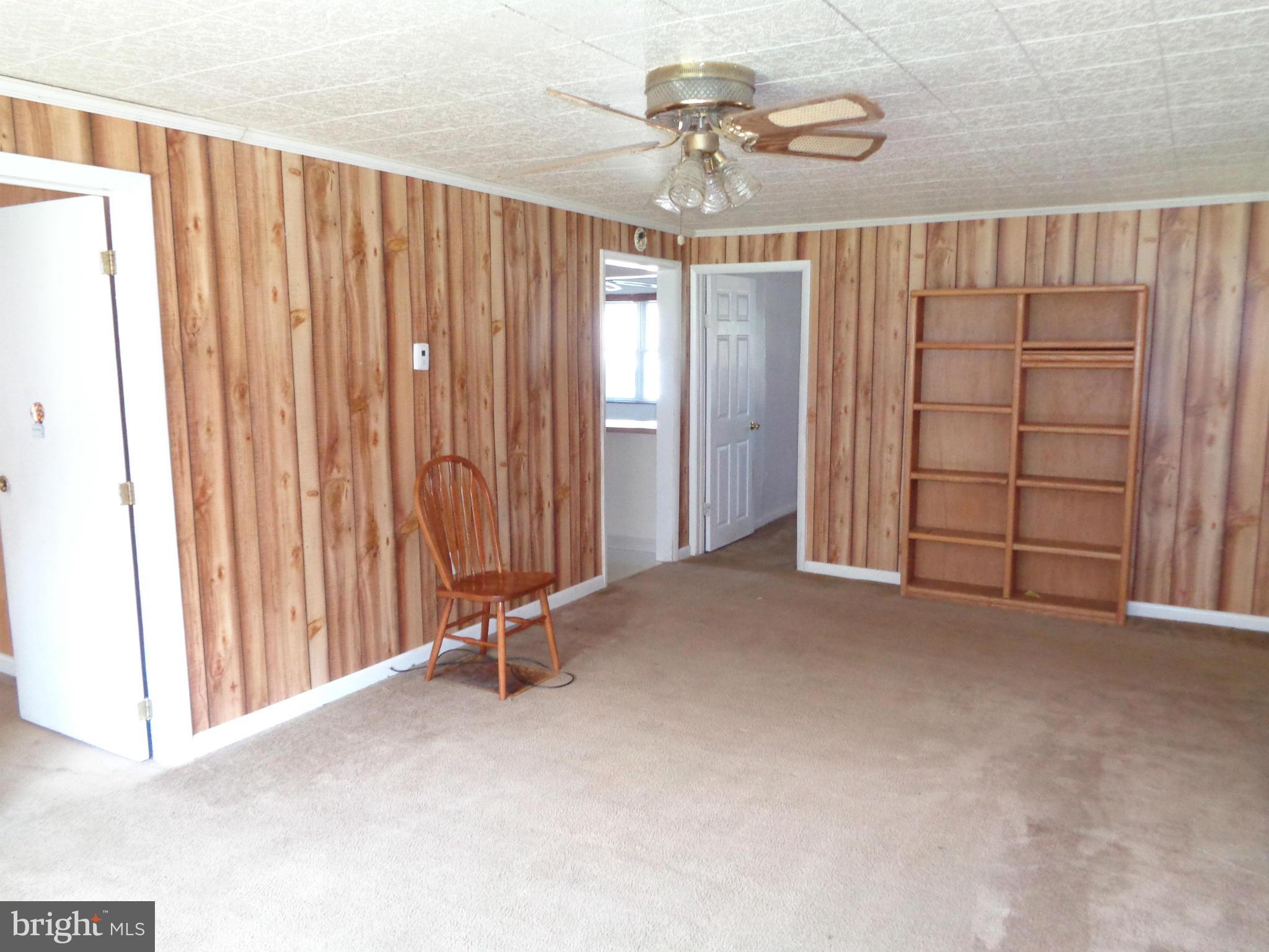 2295 Smith Point Road Nanjemoy, MD 20662 - Photo 4 of 27 Great Room