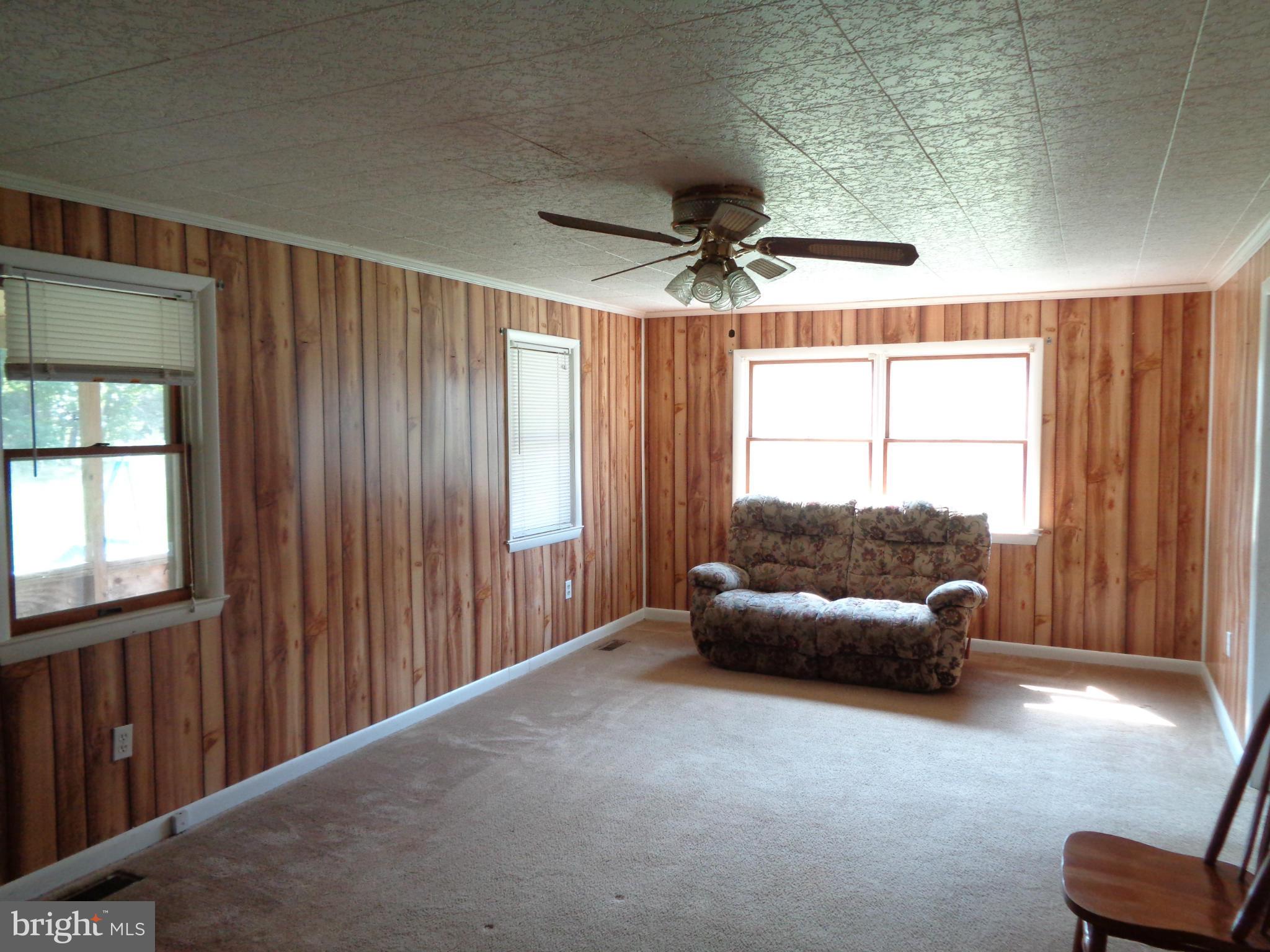2295 Smith Point Road Nanjemoy, MD 20662 - Photo 5 of 27 Great Room