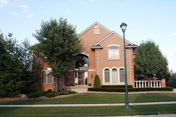 IMMACULATE, STUNNING HOME!